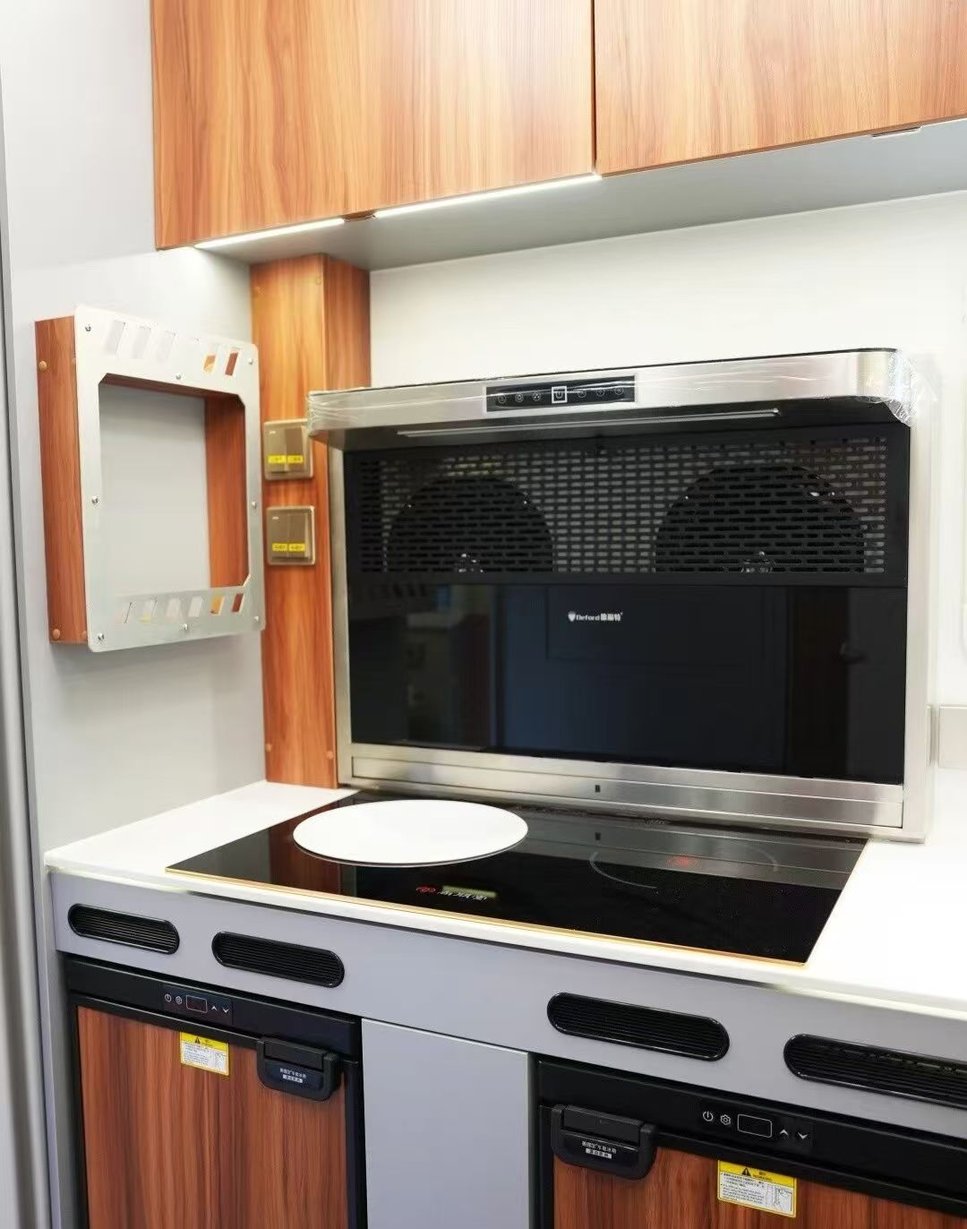 Volare 700P Expedition 6 Berth Motorhome