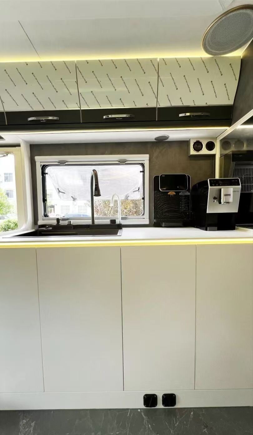 Volare 700P Expedition 6 Berth Motorhome