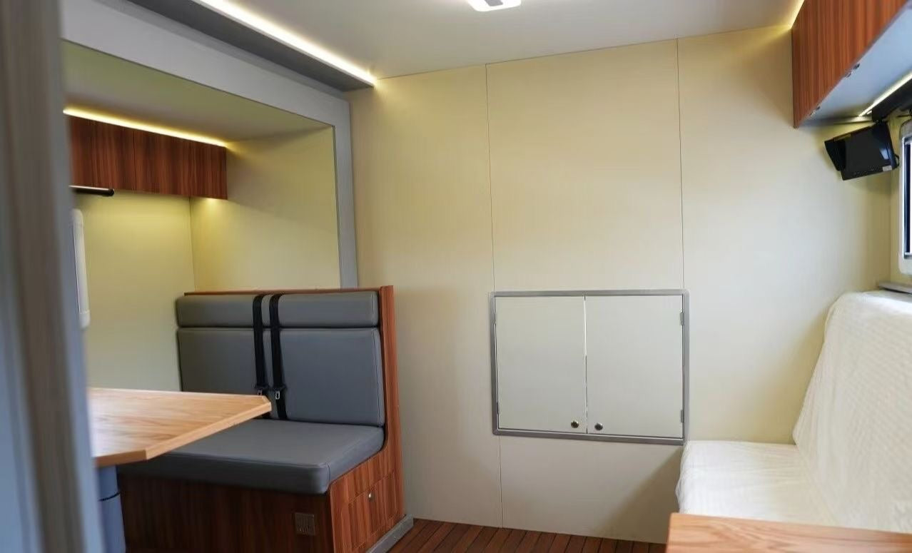 Volare 700P Expedition 6 Berth Motorhome