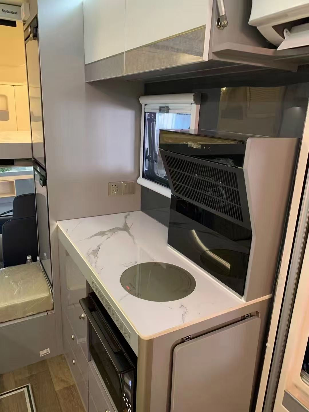 Volare 700P Expedition 6 Berth Motorhome