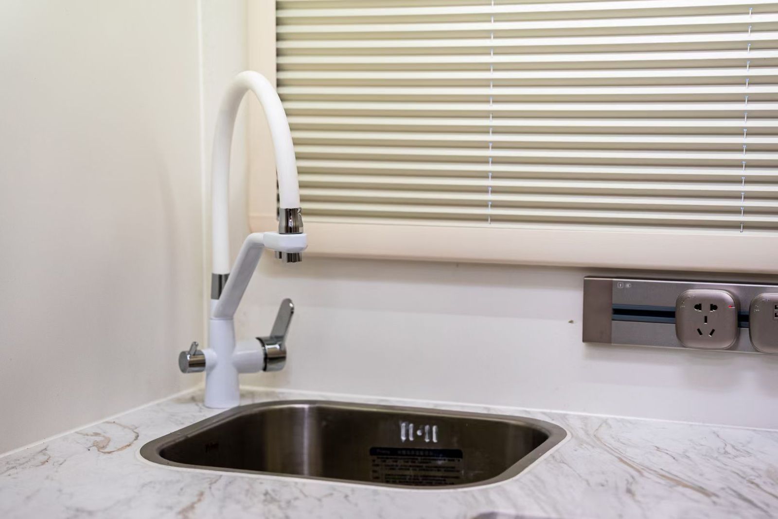 Volare 700P Expedition 6 Berth Motorhome